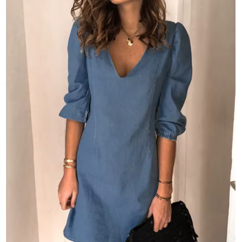 Julie – Jeanskleid mit V-Ausschnitt im Casual-Chic