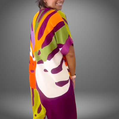 Selma©️ | Lässiges Kleid mit buntem Blätterprint