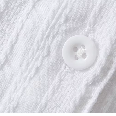 Scarlett – Elegantes Blusenshirt mit feiner Streifenstruktur