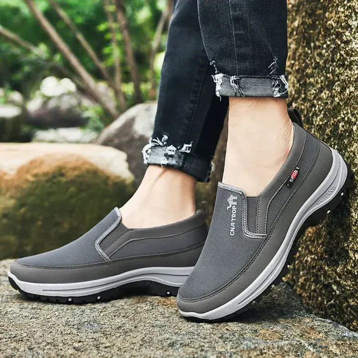 Herren-Slip-On-Outdoorschuhe mit rutschfester Sohle
