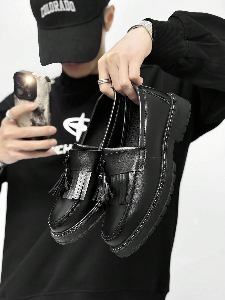 Christian – Slip-On Herrenschuhe Schwarz Leder Dicksohle