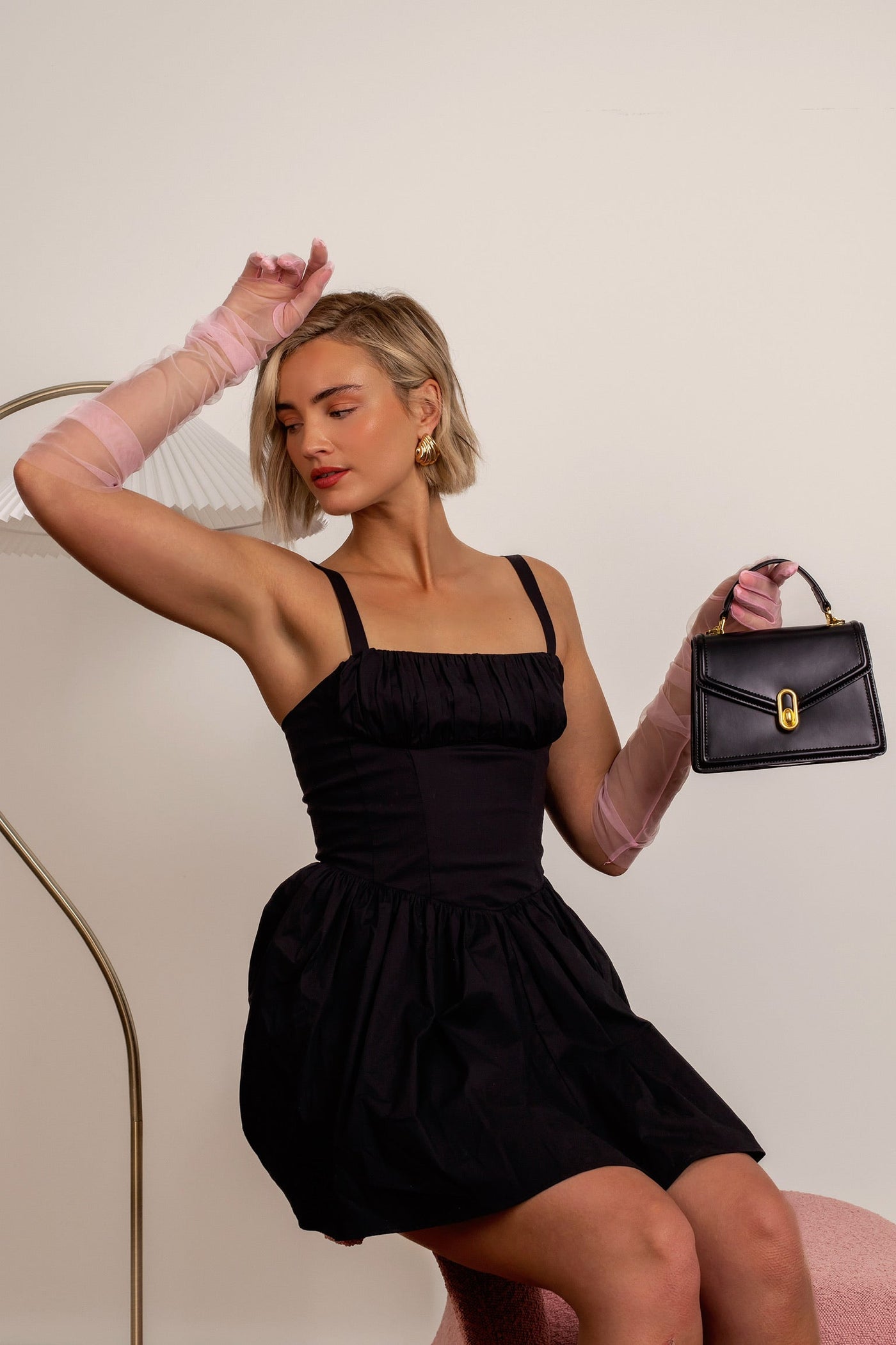 Elena | Strukturierte Damenhandtasche mit Top-Handle & goldfarbenem Verschluss – Elegante City-Bag