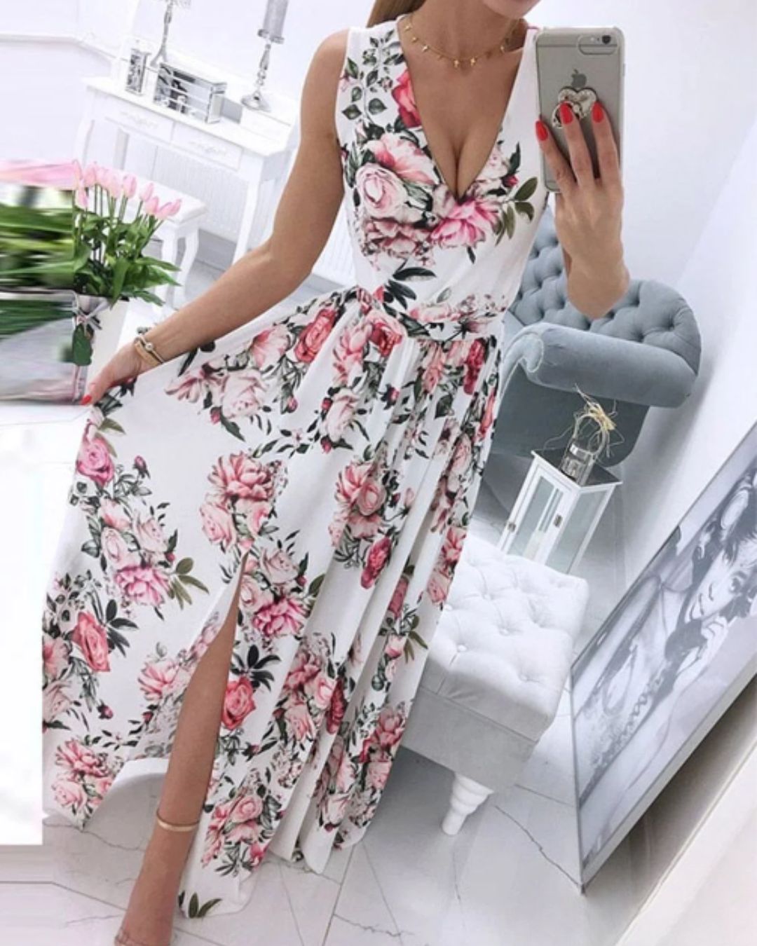 Julia® | Ärmelloses Strandkleid für Damen mit tiefem V-Ausschnitt