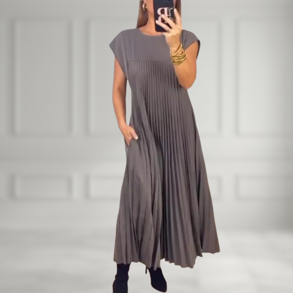 Ellahe | Plissiertes Maxikleid in Anthrazit