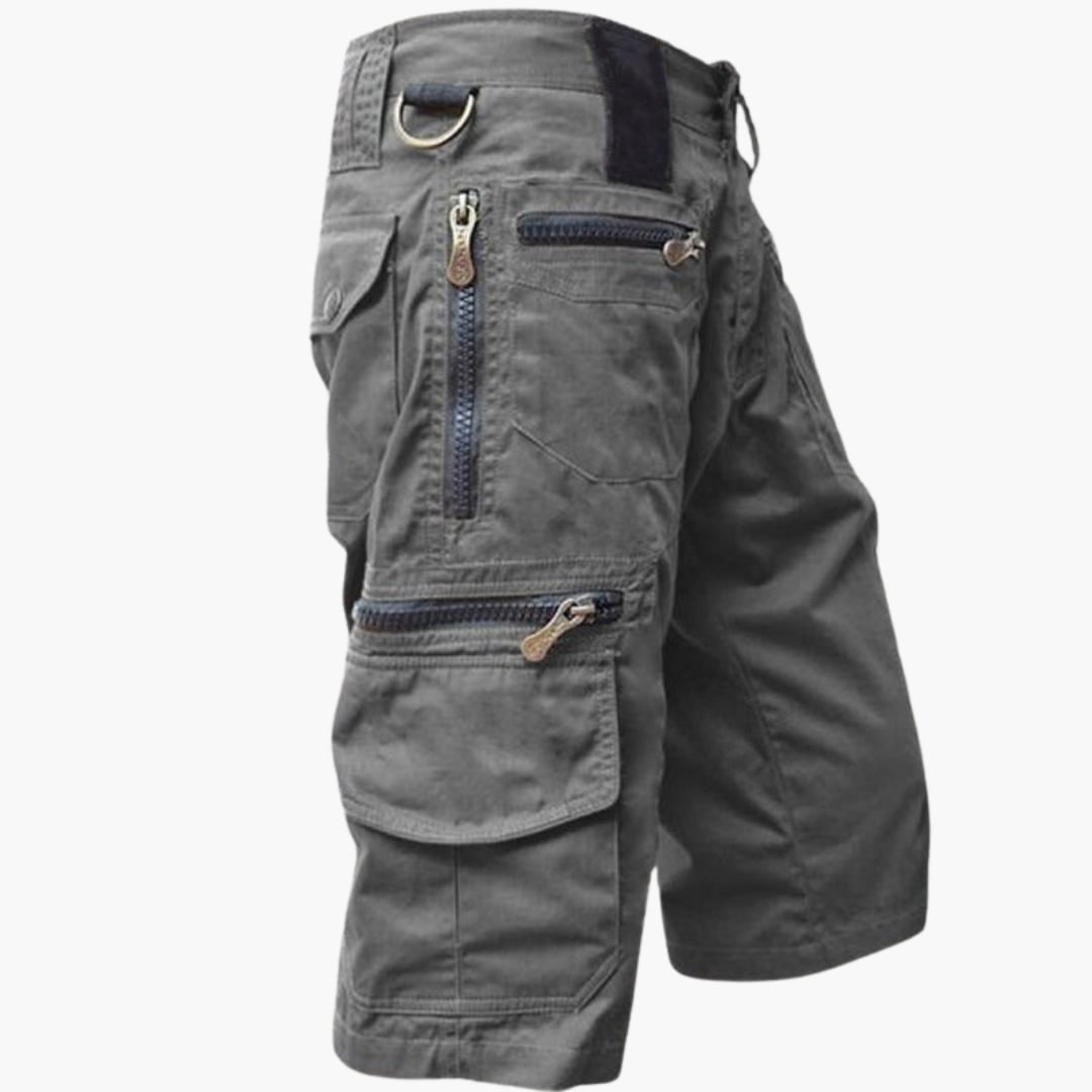 Herren knielange Cargo-Shorts mit mehreren Taschen und Gürtelschlaufen
