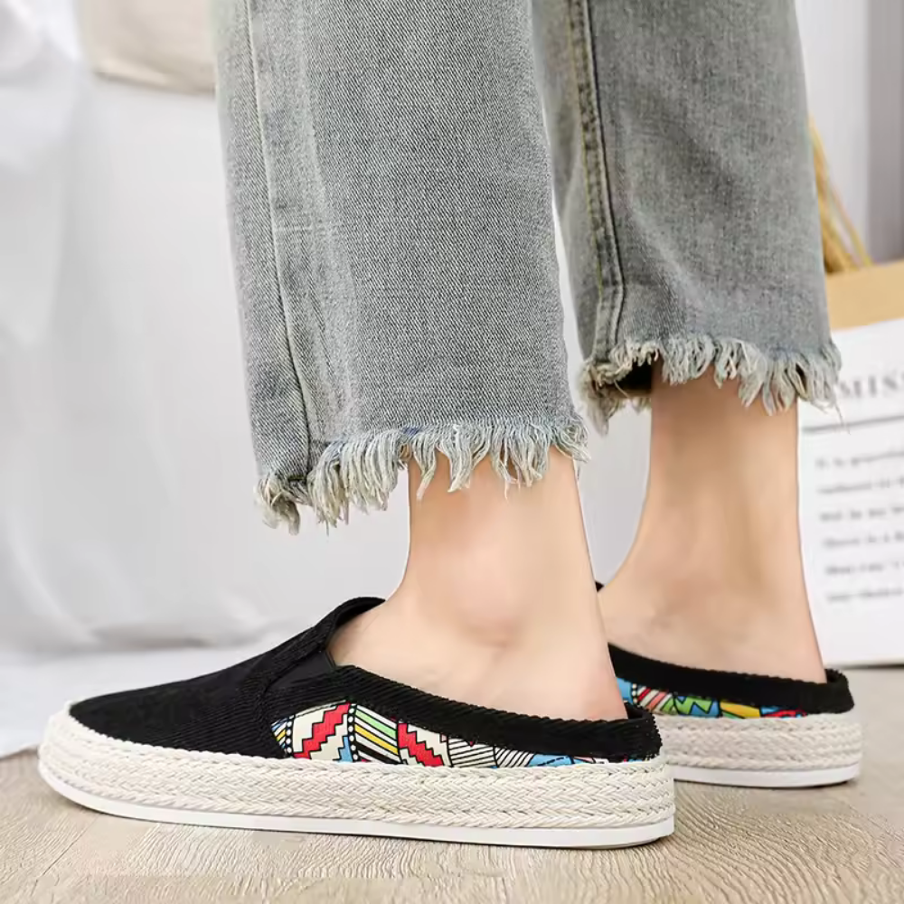 NORAN | -Slip-Ons mit Ethno-Print – Einfach reinschlüpfen lostanzen