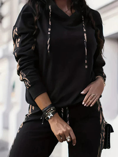 Kapuzenpulli und Hosen-Set für Frauen