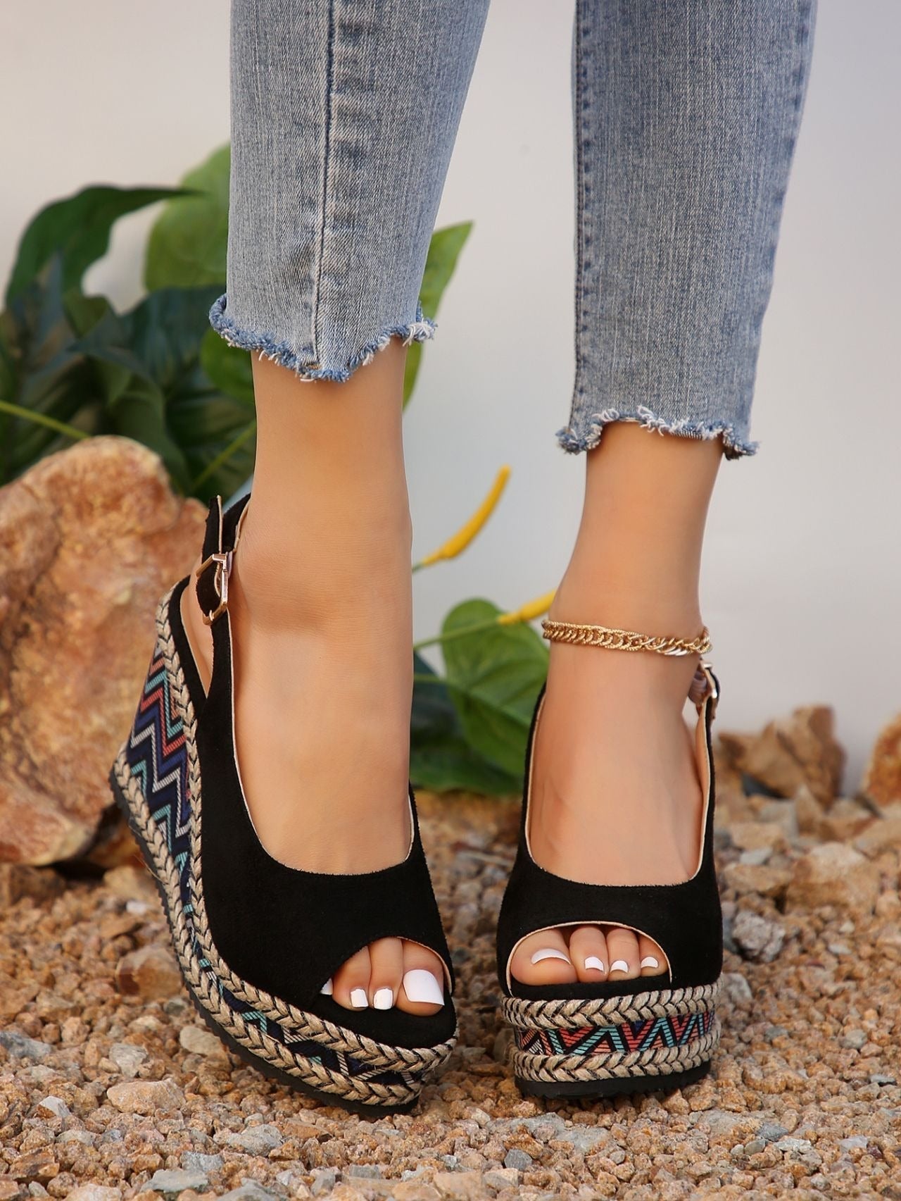 Ethnische gewebte Keilsandaletten für Frauen - Gabriela