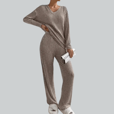 MAIA - Zweiteiliges Strick-Set – Kuscheligkeit in ihrer elegantesten Form