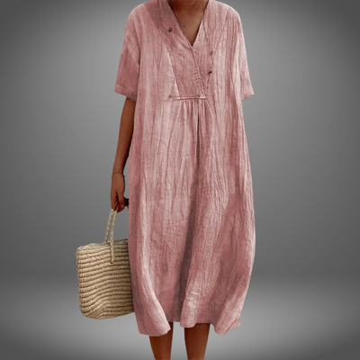 Renate©️ | Schlichtes Kleid mit V-Ausschnitt und halblangen Ärmeln