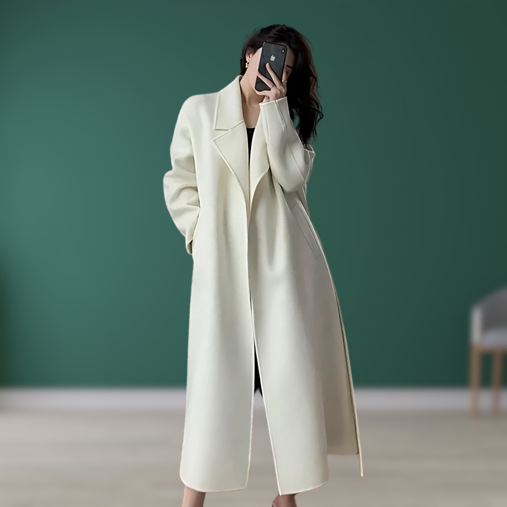 Amelye - Eleganter Mantel in Creme