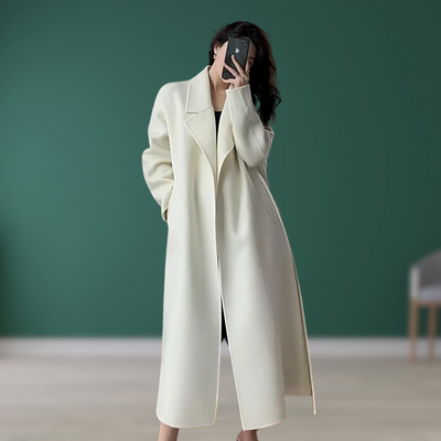 Amelye - Eleganter Mantel in Creme