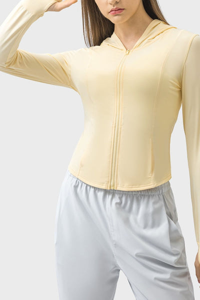 Trinelle | Funktionelle Trainingsjacke mit Kapuze