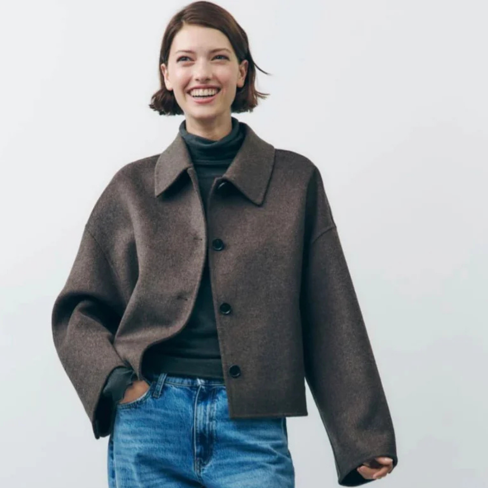 NOHEE - Oversized Kurzjacke in Dunkelbraun – Minimal Chic für die kalte Saison