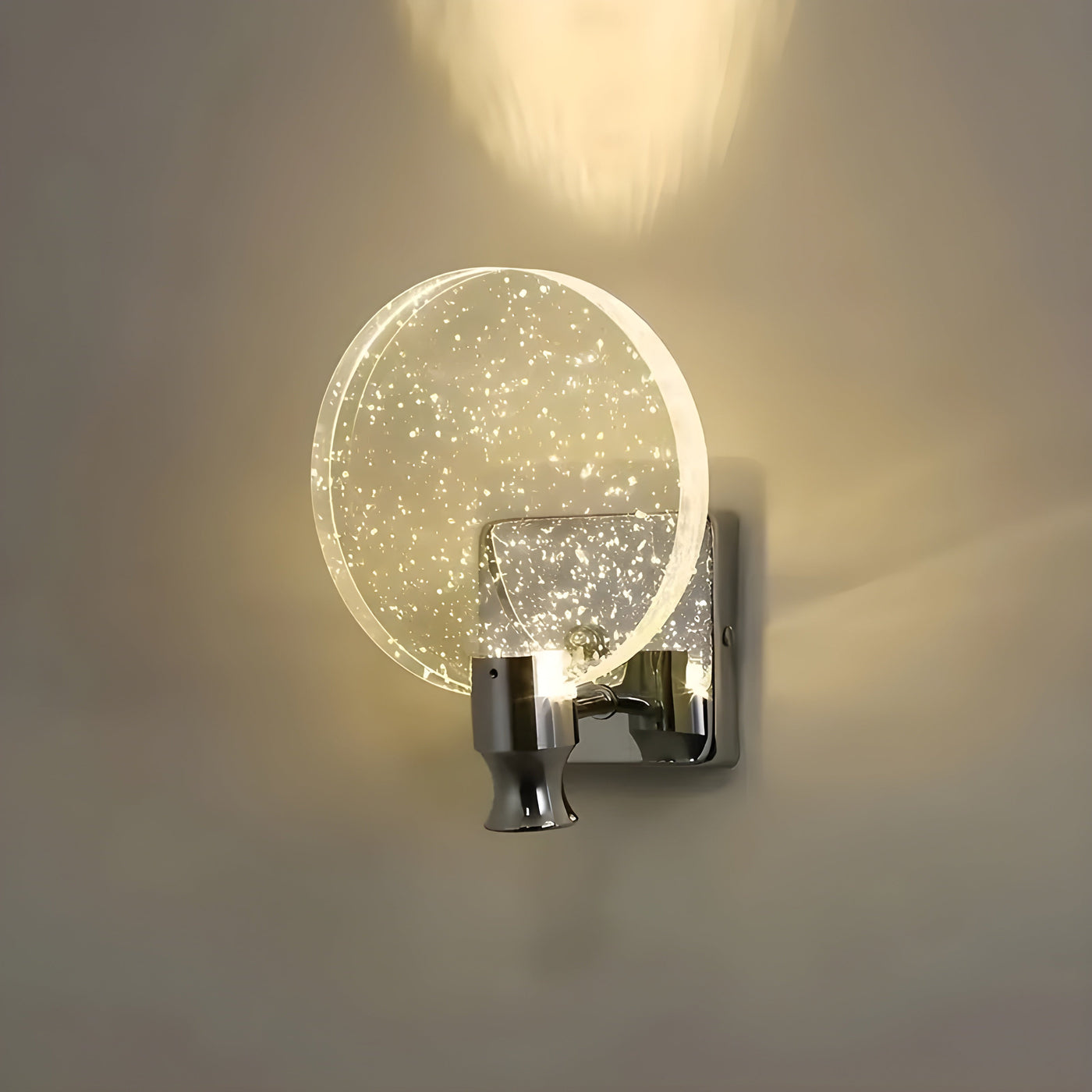 AuroraCrystal Light – Elegante Wandmontierte Kristallleuchte