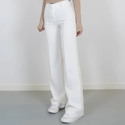 ELEY -  High-Waist-Hose – Minimalismus trifft auf Eleganz