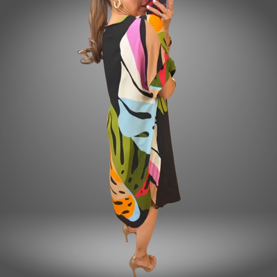 Selma©️ | Lässiges Kleid mit buntem Blätterprint