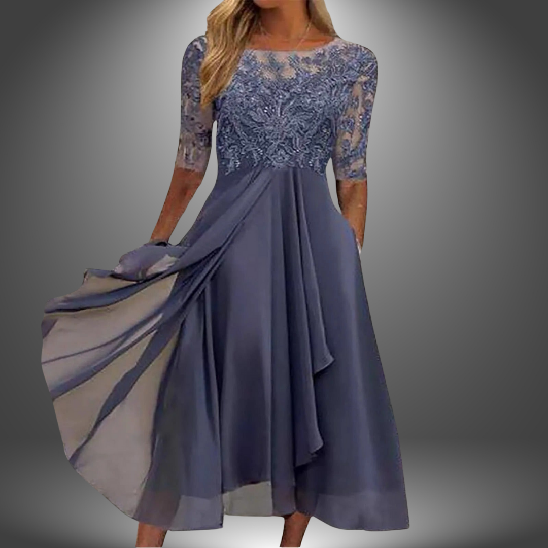 Ottilie©️ | Handgemaakte elegante kanten jurk