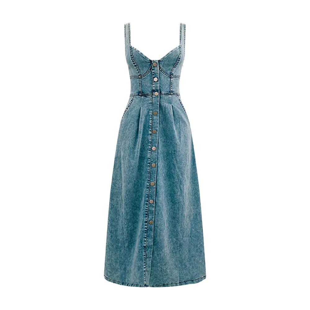 Langes Kleid mit hellblauen Denim-Trägern mit Knöpfen - Juliette