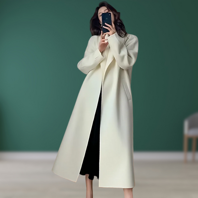 Amelye - Eleganter Mantel in Creme