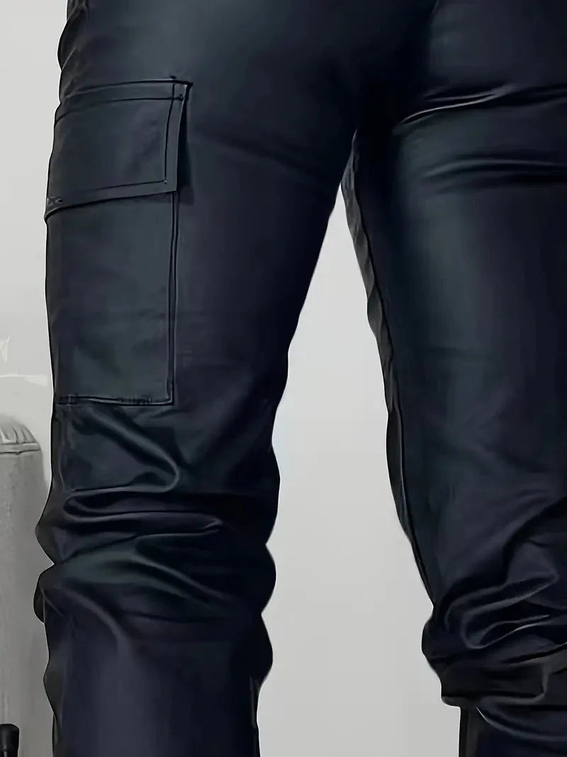 Cargo Jeans in Lederoptik mit mehreren Taschen für Frauen