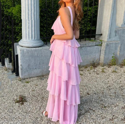 Halterneck Kleid mit Lagenvolants und femininer Ausstrahlung für Frauen