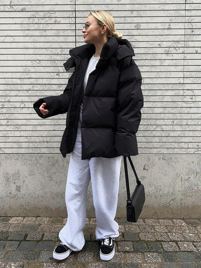 Puffer-Winterjacke mit Kapuze für Frauen