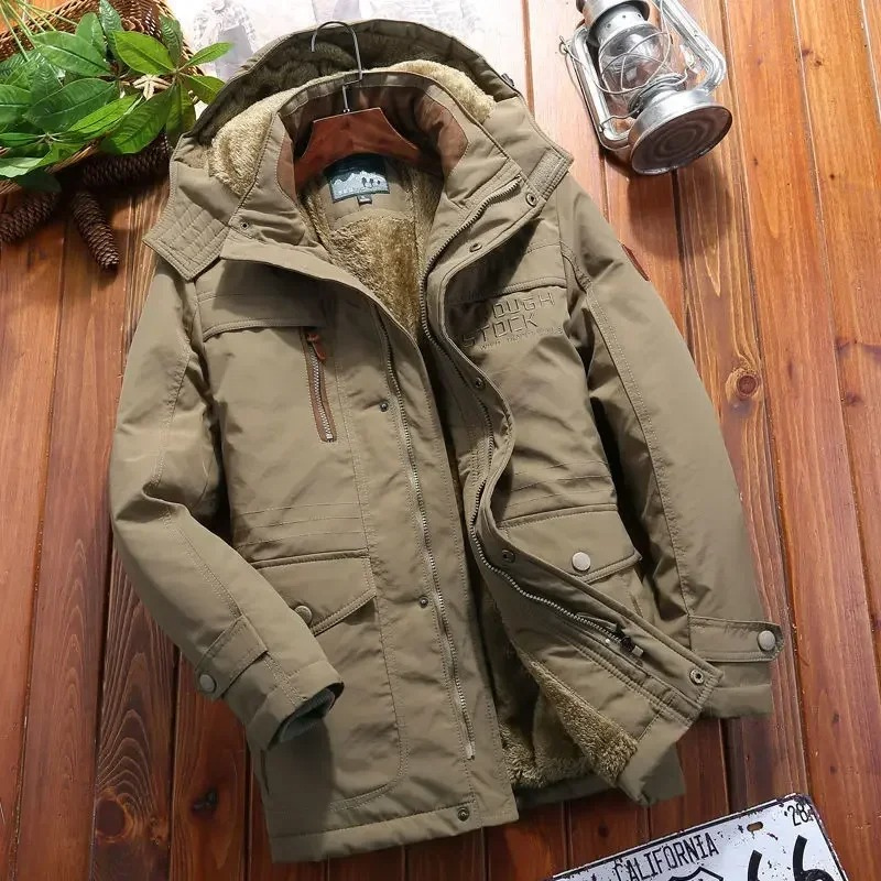 Warme Winterjacke mit Kapuze für Männer