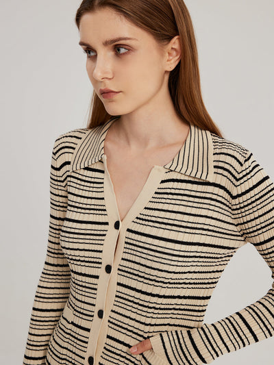 Zeitloses Strickkleid mit vielseitiger Eleganz für Damen