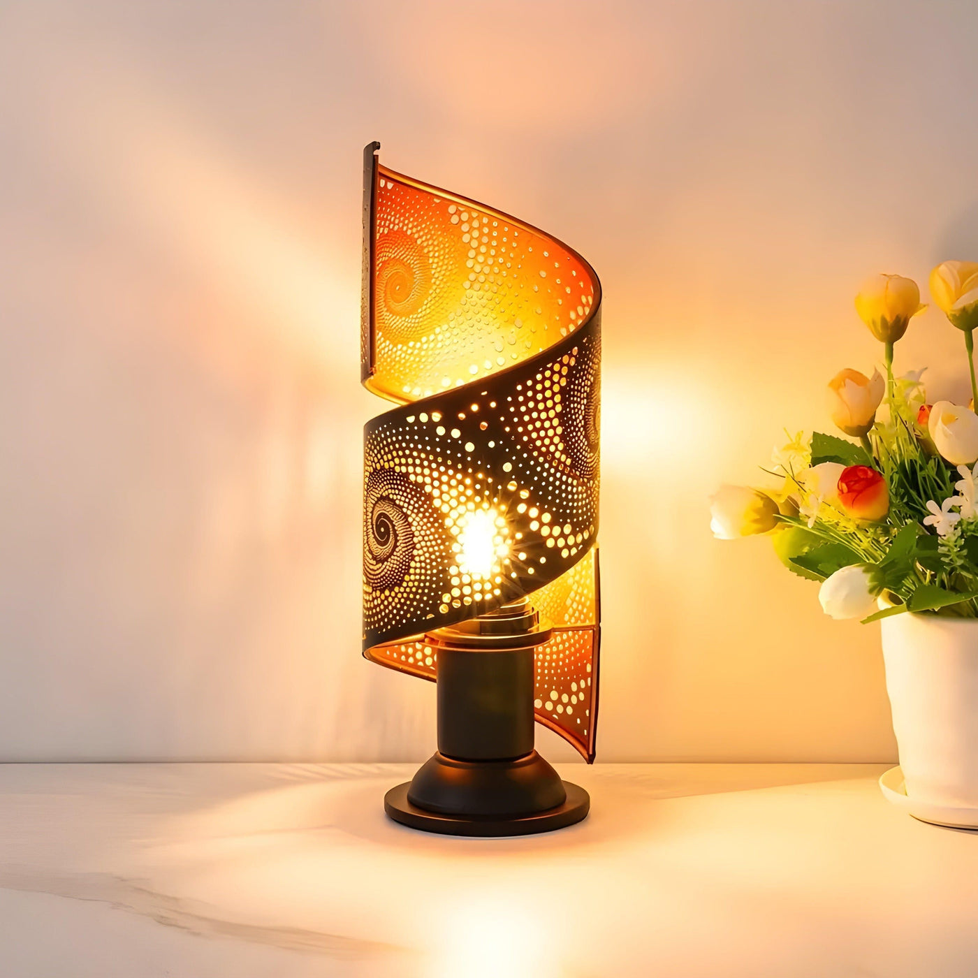 GlowCharm Light - Moderne Metall LED-Tischleuchte