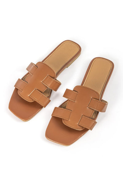 Stilvolle braune Slides mit Cut-Out-Design