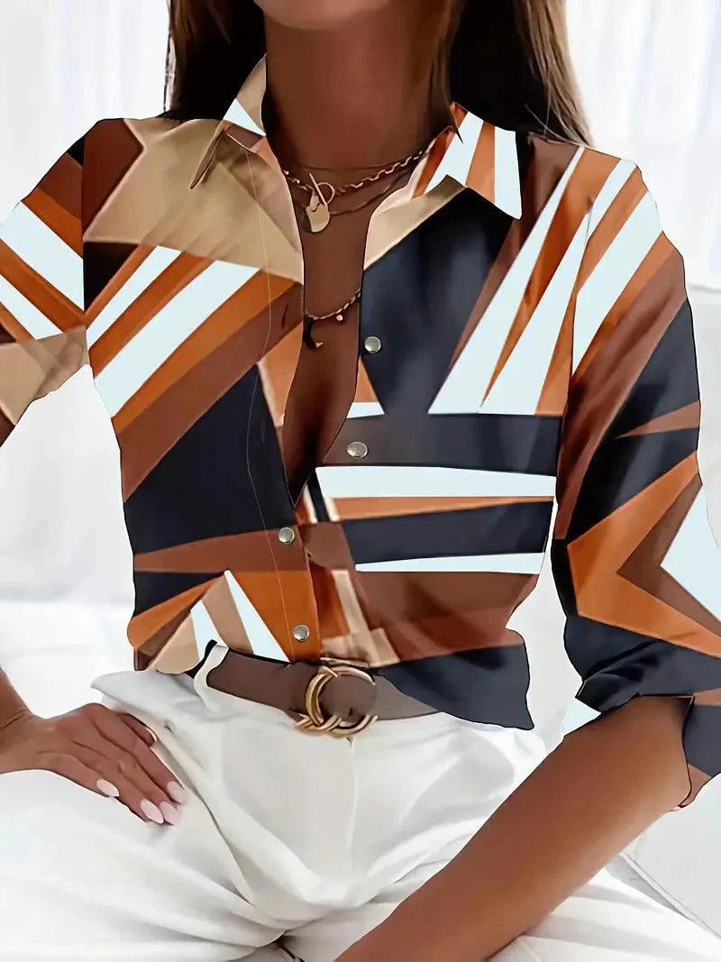 Bluse mit Blumenmuster und Knopfdetails für feminine Eleganz für Damen