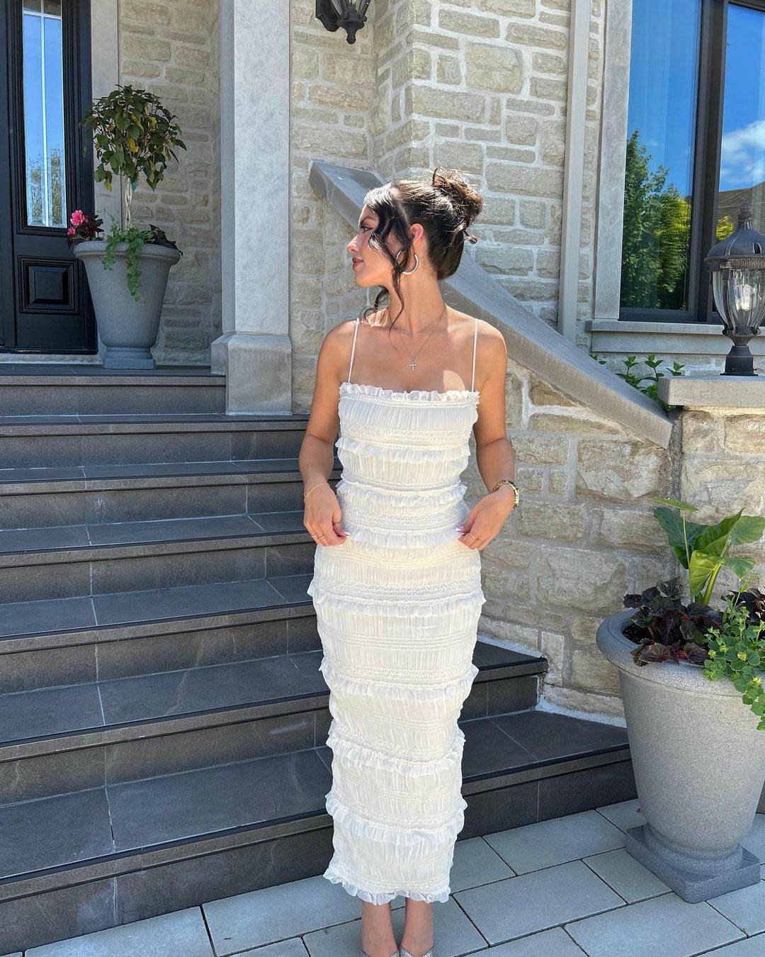 Pame - Ärmelloses Kleid mit Rüschen