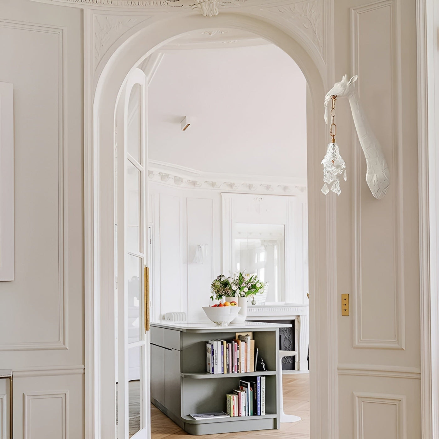 LuxeSafari Light - Dekorative Giraffen-LED-Wandlampe