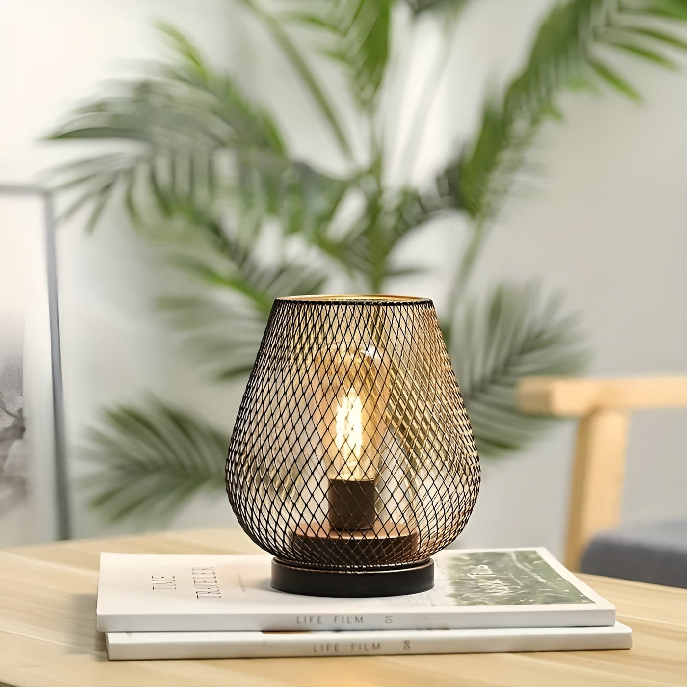 CageLuxe Lamp - Drahtlose Metallkäfig LED Tischlampe