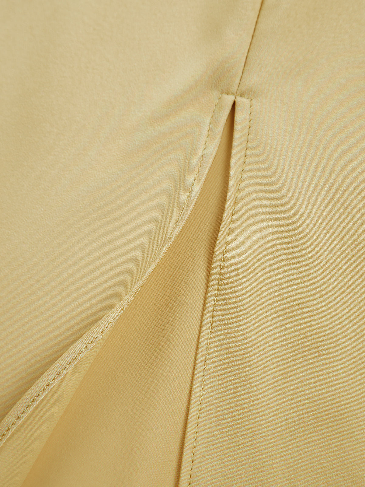 Oceane Langes Kleid mit offenem Rücken und Satinschlitz