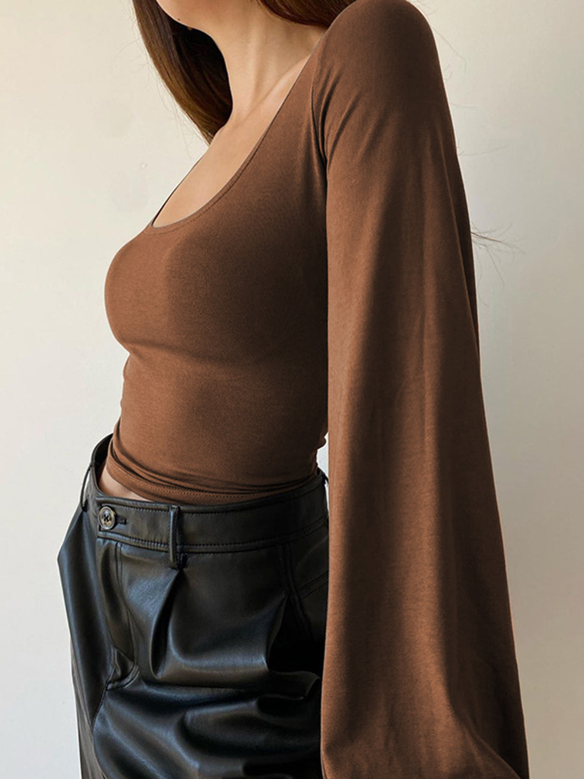 Alexa - Bluse mit quadratischem Ausschnitt und Puffärmeln