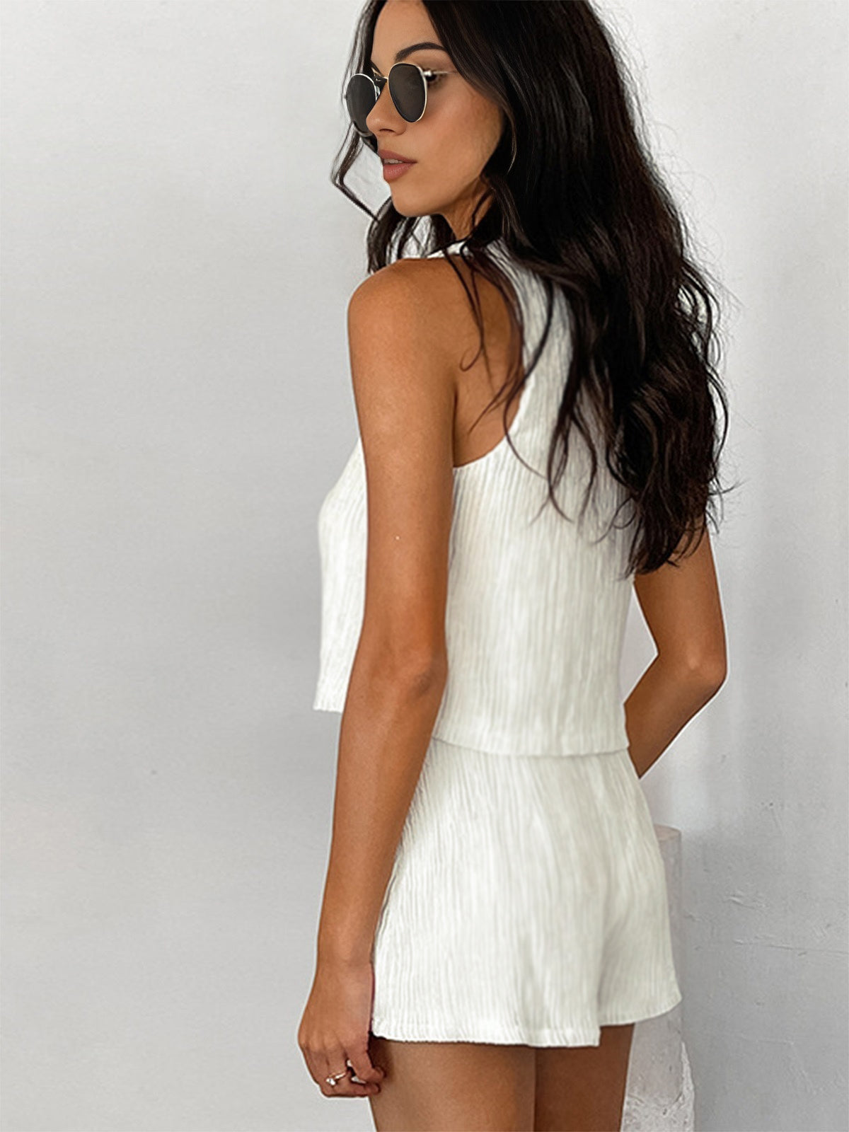 Zaida - Festes Set aus Weste und Shorts mit Krawatte