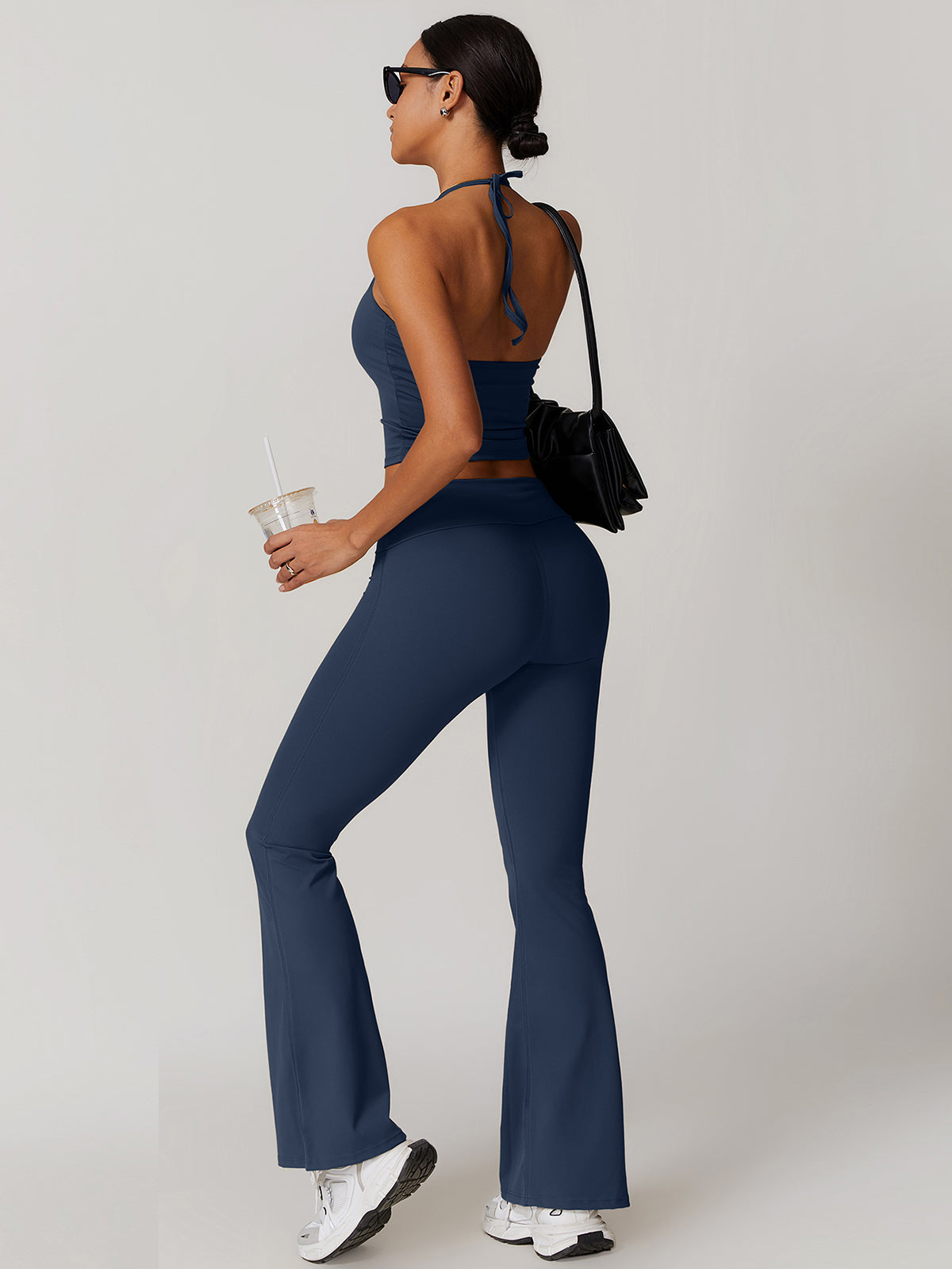 Premium Sportset mit Schnürung – Stretch Leggings & Crop Top