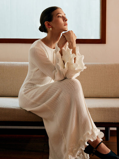 Jade - Semi-Transparentes Paspel-Rüschen-Strickkleid mit Kordelzug