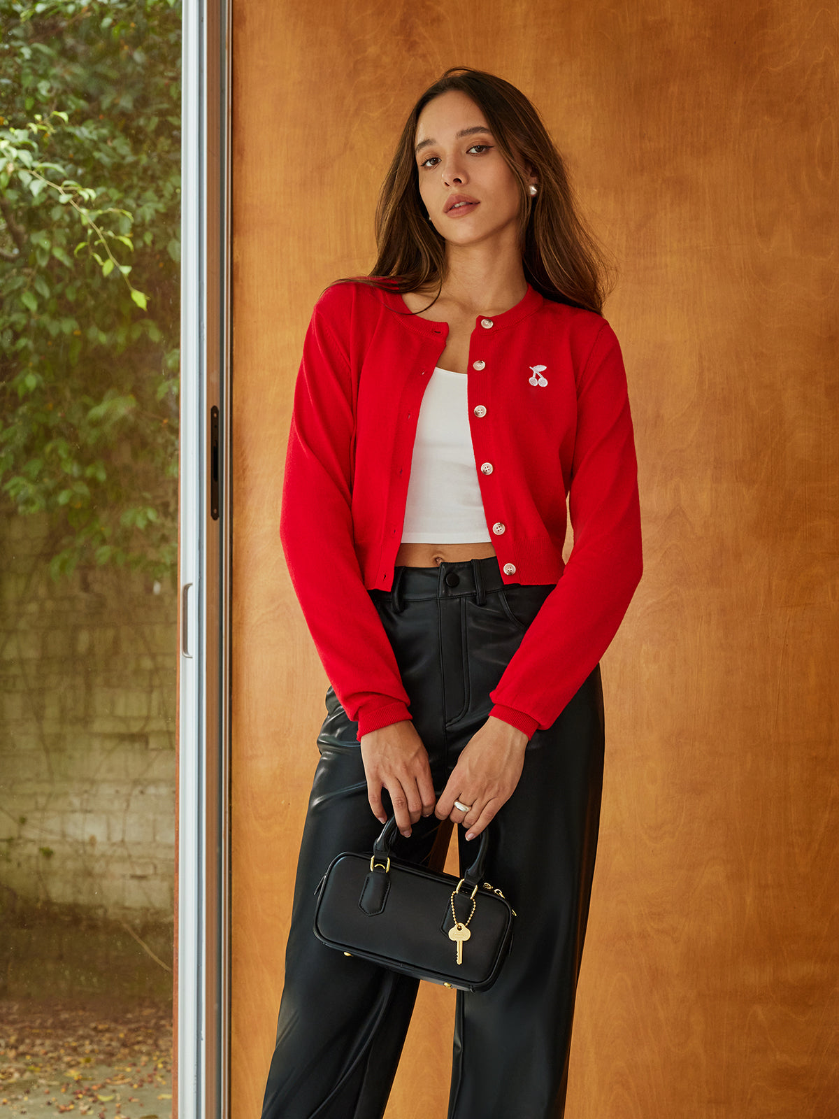 Cropped Cardigan mit Stickerei verspielt & modisch für Frauen