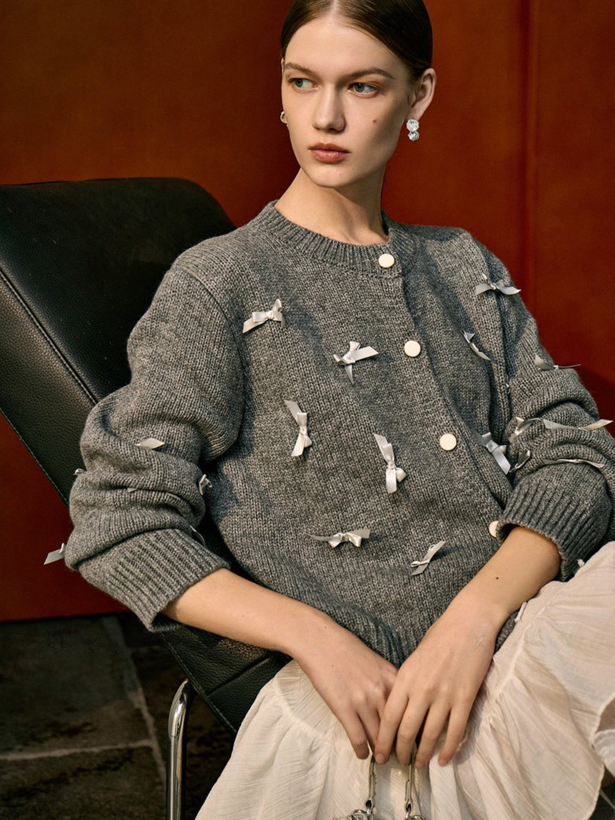 Bestickte Weste mit Perlenknöpfen einzigartig & elegant für Frauen