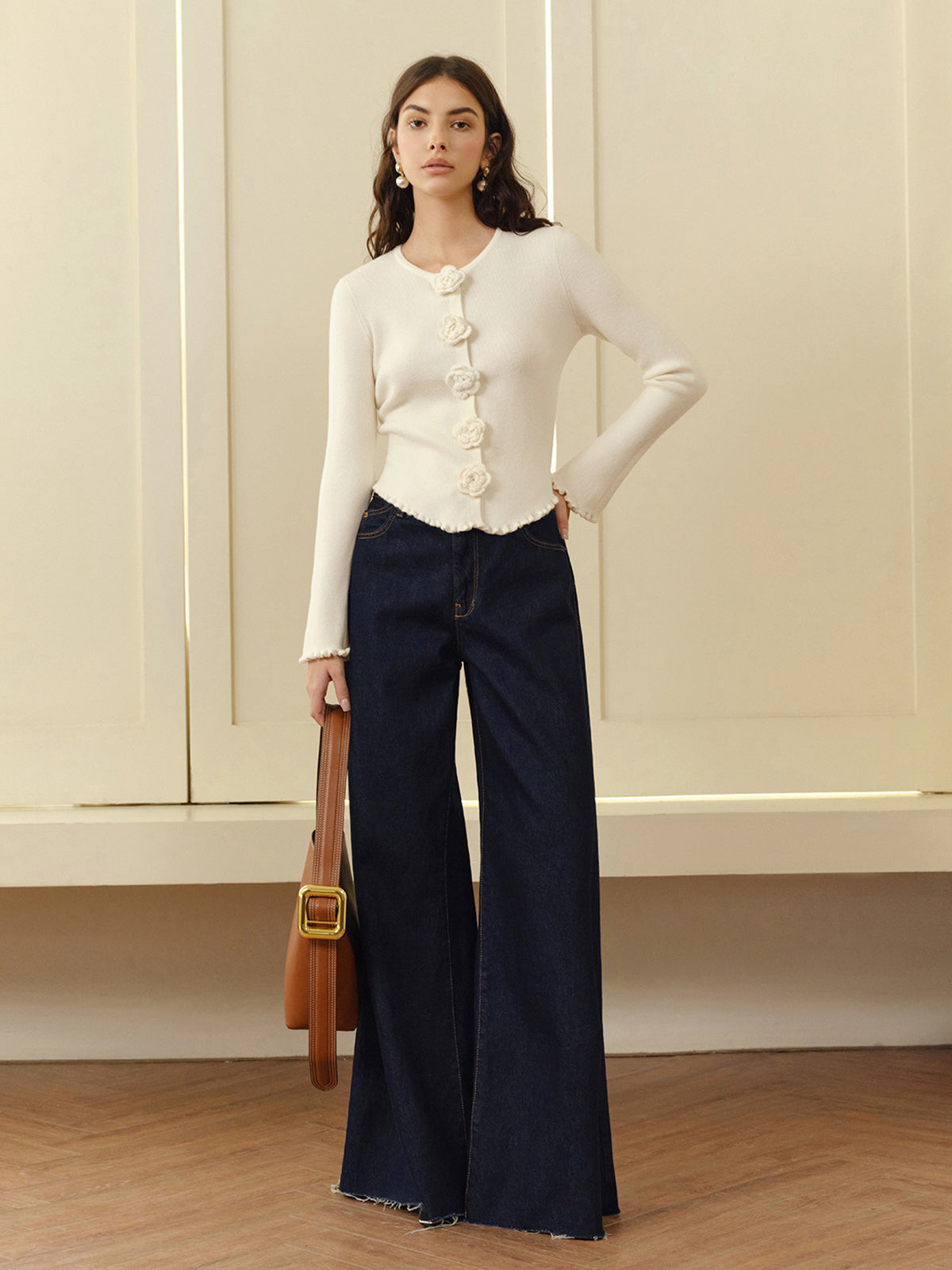 Strickcardigan mit Blumenknöpfen für Frauen