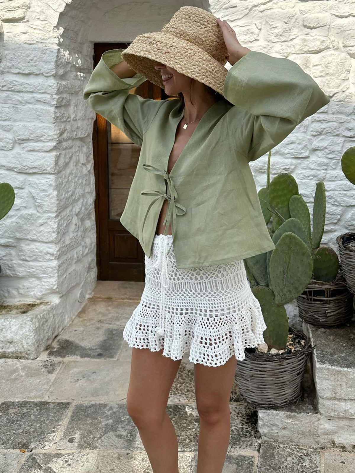 Madelyn - Bluse mit langen Krawattenärmeln in Übergröße