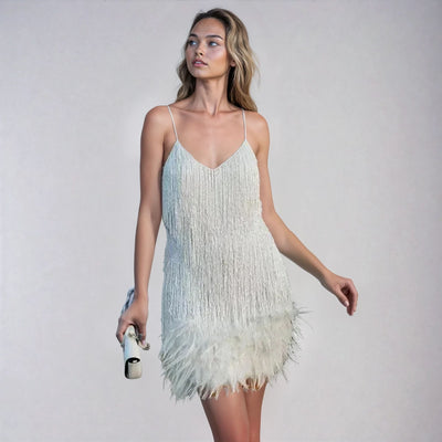 Festliches Federn-Minikleid mit Glitzer & Taillengürtel – Partykleid