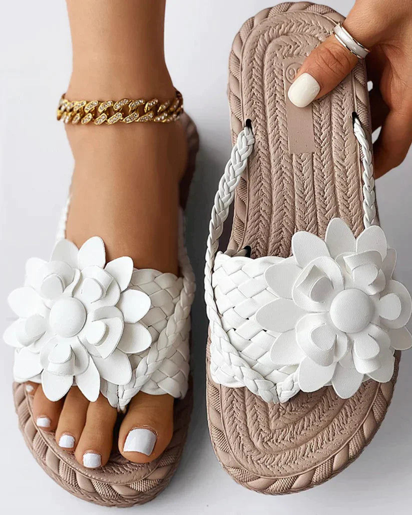 Odette® | Geflochtene Hausschuhe