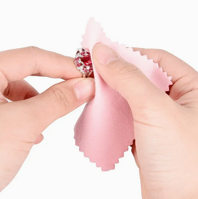 Ema's Premium Schmuckreinigungstücher – 50 Stück für strahlenden Glanz