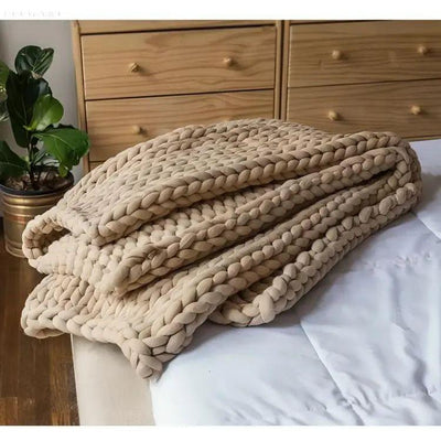 CHUNKY KNIT WEIGHTED THROW
