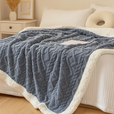 Verdickte doppelseitige Fleece-Bettdecke
