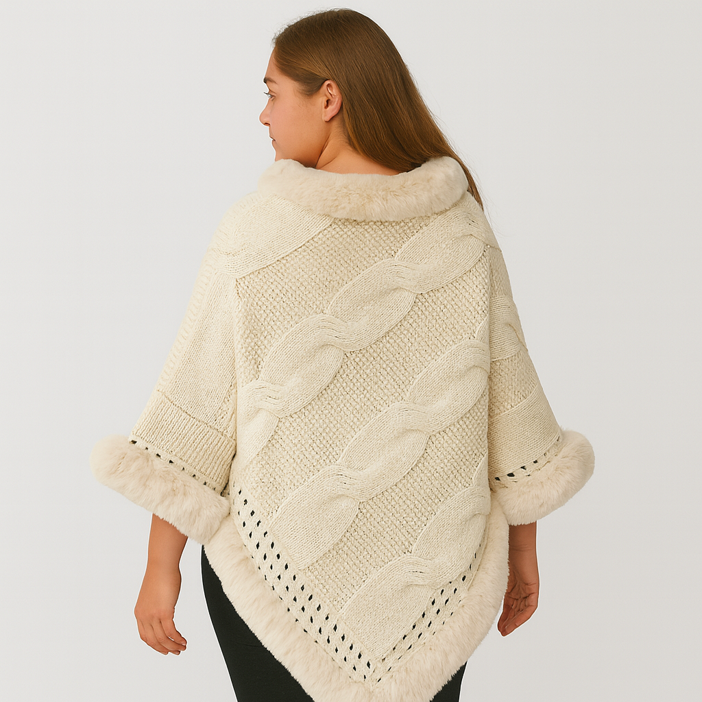 Clarissa | Cape-Pullover mit Zopfmuster und Pelzbesatz